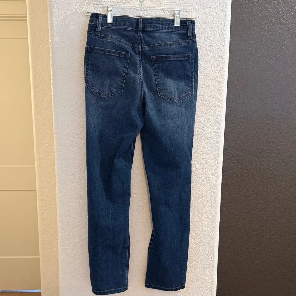 Calvin Klein Women's Indigo Straight Leg Jeans​